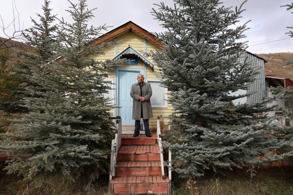 Sivas Çukurbelen Köyü'nde Bozkırı Yeşerten Dostluk: 20 Yılda 3 Bin Ağaçlık Bir Miras AW591706 06 | Gündem Sivas™ Haber