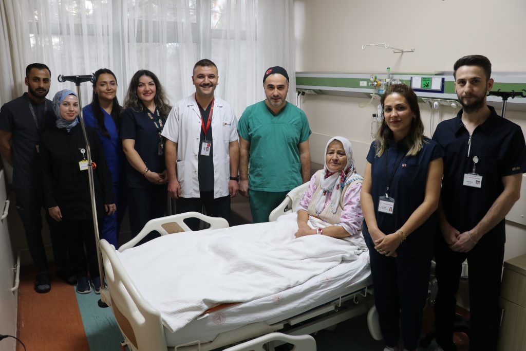 Sivas Devlet Hastanesi'nden Tarihi Başarı: İlk Laparoskopik Nefrektomi Ameliyatı Gerçekleşti! AW591737 02 | Gündem Sivas™ Haber