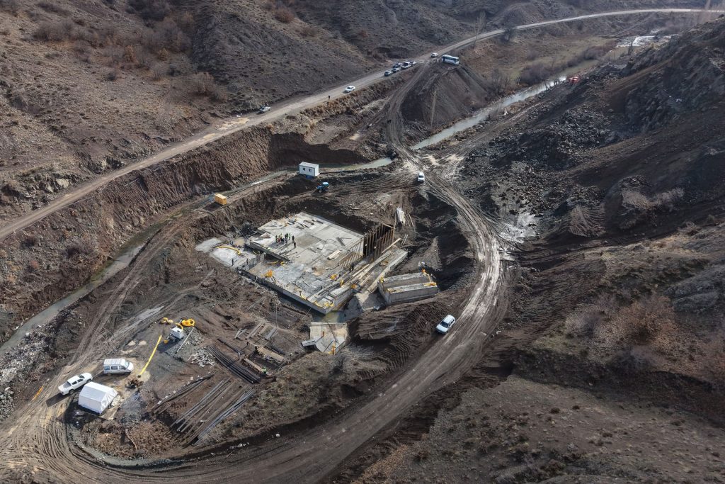 İçme Suyu Sorununa Kalıcı Çözüm: Hafik Koç Regülatörü ve İsale Hattı Projesi Hız Kesmiyor AW591813 02 | Gündem Sivas™ Haber