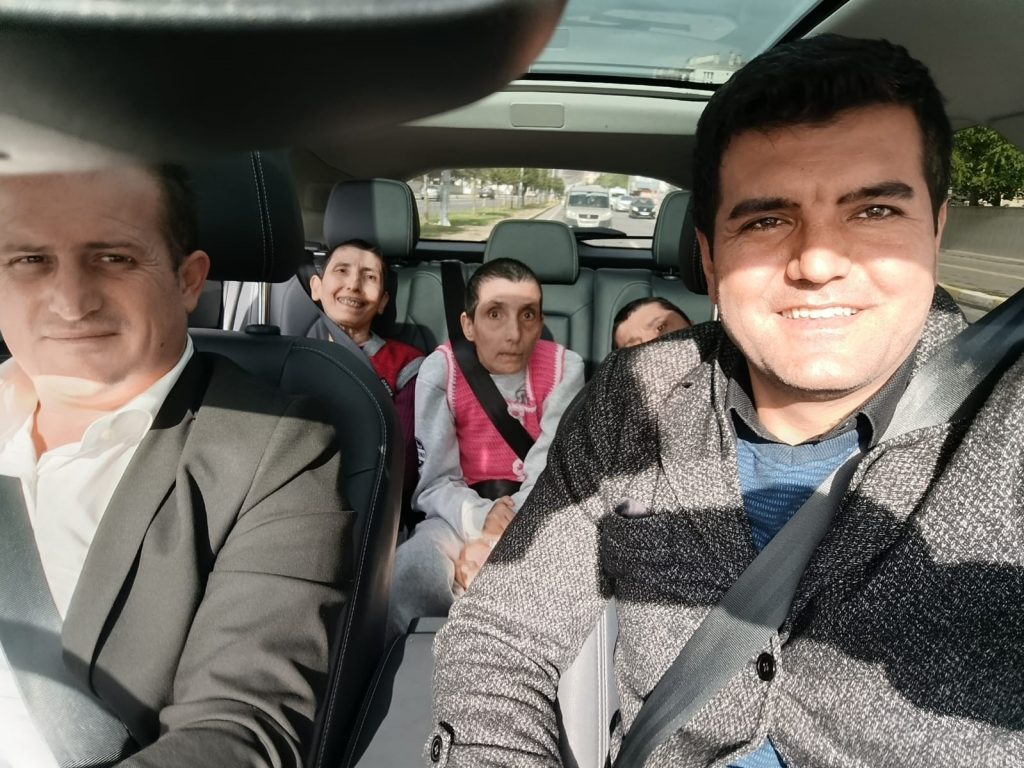 Sivas'ta Engelli Üç Kardeşin Togg Hayali Gerçek Oldu: Yürek Isıtan Mutluluk AW592186 01 | Gündem Sivas™ Haber