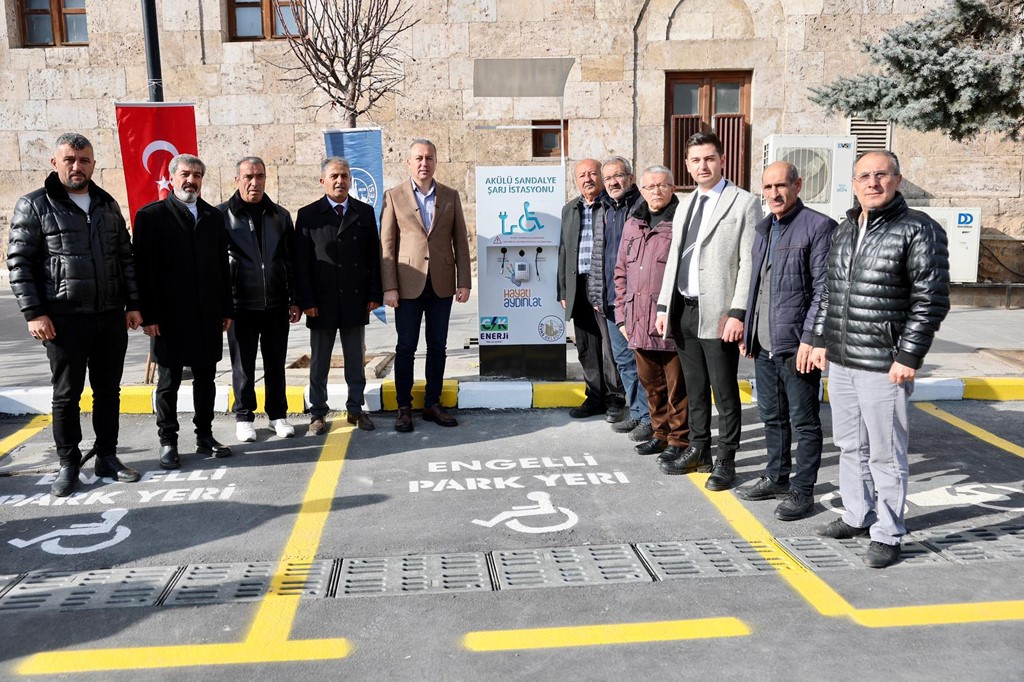 Sivas'a 8 Yeni Akülü Sandalye Şarj İstasyonu Geliyor! AW592202 03 | Gündem Sivas™ Haber