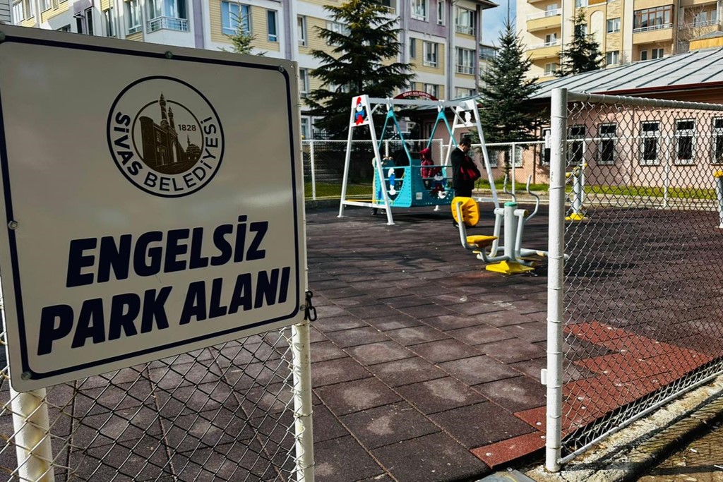 Sivas'a 8 Yeni Akülü Sandalye Şarj İstasyonu Geliyor! AW592202 06 | Gündem Sivas™ Haber