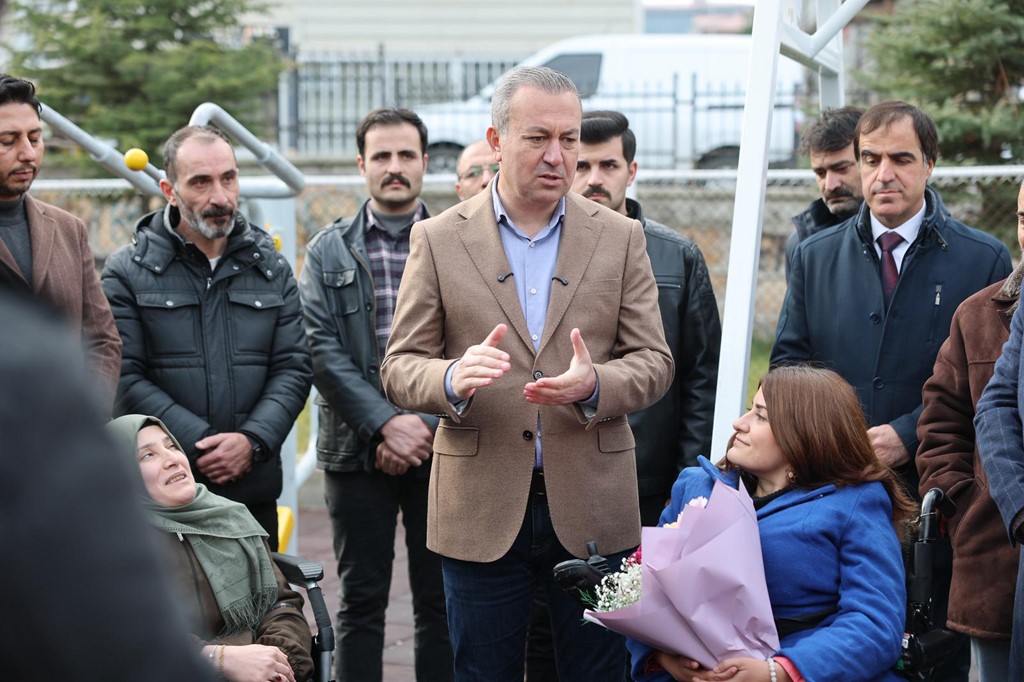 Sivas'a 8 Yeni Akülü Sandalye Şarj İstasyonu Geliyor! AW592202 07 | Gündem Sivas™ Haber