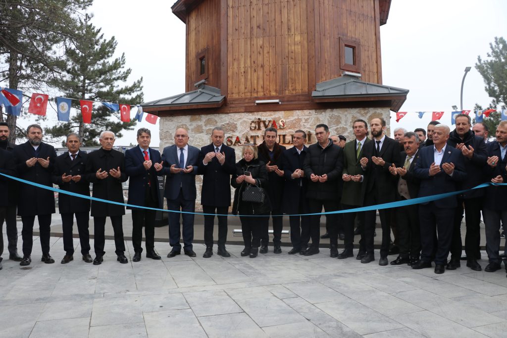 Sivas'ın Zamana Yolculuğu: Tarihi Saat Kulesi Yeniden Hayat Buldu! AW594209 05 | Gündem Sivas™ Haber