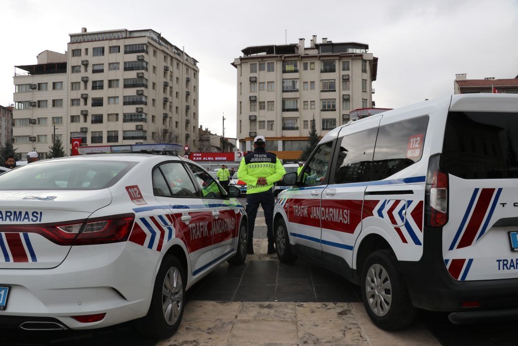 Sivas'ın Güvenliğine Dev Yatırım: Emniyet ve Jandarma Filosu Güçlendi AW595084 02 | Gündem Sivas™ Haber