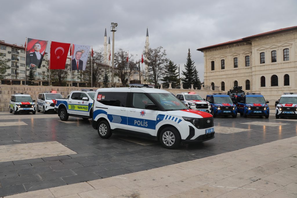 Sivas'ın Güvenliğine Dev Yatırım: Emniyet ve Jandarma Filosu Güçlendi AW595084 05 1 | Gündem Sivas™ Haber