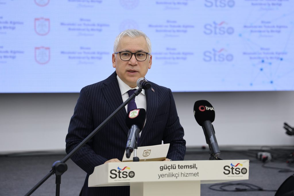 Sivas'ta Eğitim ve İş Dünyası Buluşması: Gençler Kariyer Sorularına Yanıt Buldu AW595843 03 | Gündem Sivas™ Haber