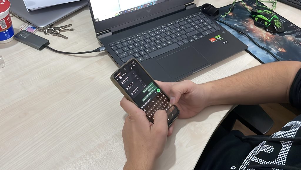 Teknoloji Çağının Yeni Sendromu: Hayalet Titreşim Sendromu Yaygınlaşıyor Teknoloji Çağının Yeni Sendromu: Hayalet Titreşim Sendromu Yaygınlaşıyor