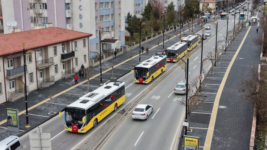 Sivas Ulaşımında Dönüşüm: 2 Yeni 12 Metrelik Otobüs Hizmette! AW598092 01 | Gündem Sivas™ Haber