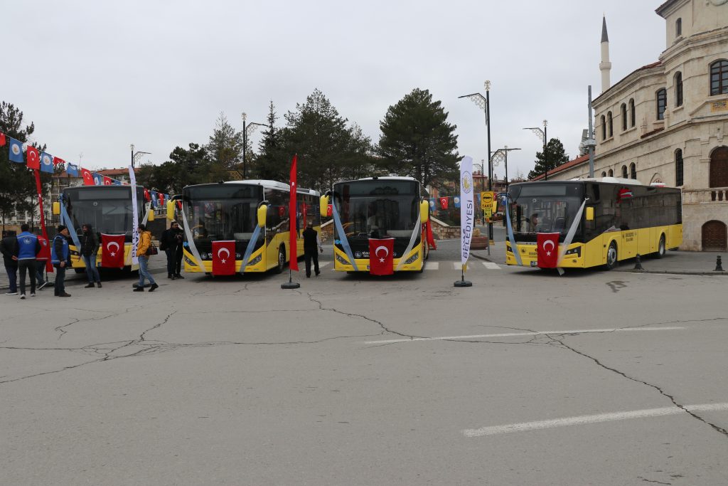 Sivas Ulaşımında Dönüşüm: 2 Yeni 12 Metrelik Otobüs Hizmette! AW598092 03 | Gündem Sivas™ Haber