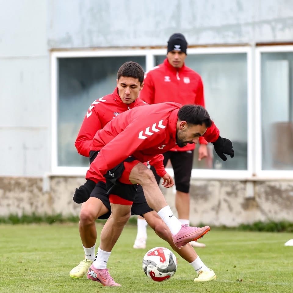 Trendyol 1. Lig Maçı Öncesi: Özbelsan Sivasspor, Çorum FK Maçı Hazırlıklarını Tamamladı Trendyol 1. Lig Maçı Öncesi: Özbelsan Sivasspor, Çorum FK Maçı Hazırlıklarını Tamamladı