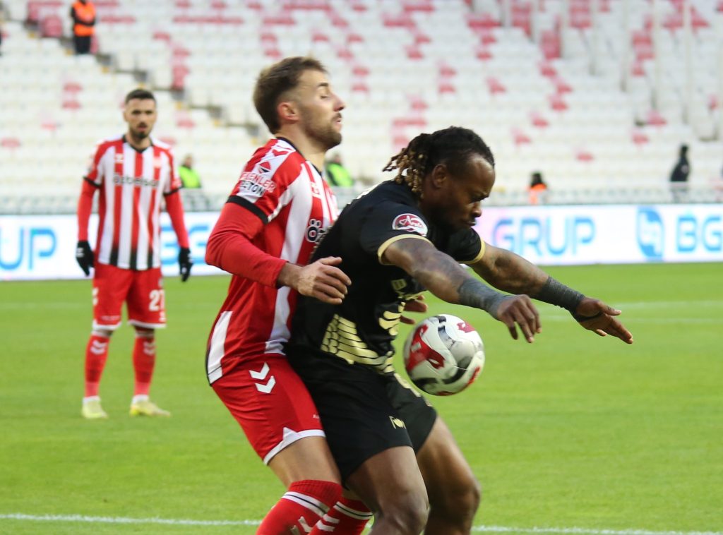 Trendyol 1. Lig Maç Özeti: Özbelsan Sivasspor, Çorum FK Karşısında Puanı Kurtardı AW598767 17 | Gündem Sivas™ Haber