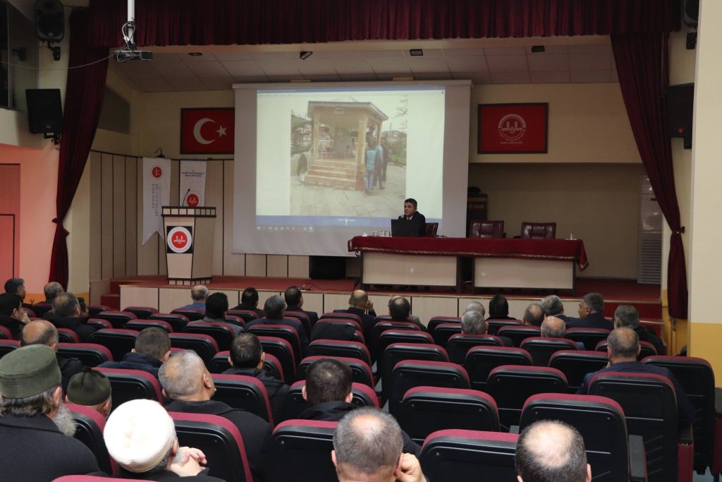 Sivas İl Müftülüğü’nden Din Görevlilerine Stratejik Toplantı AW600716 03 | Gündem Sivas™ Haber