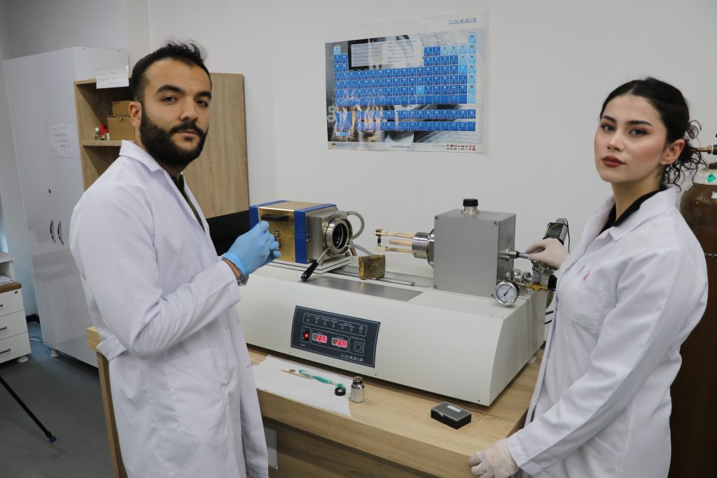 Vücut Isısından Elektrik Üreten Yerli Teknoloji AW600831 05 | Gündem Sivas™ Haber