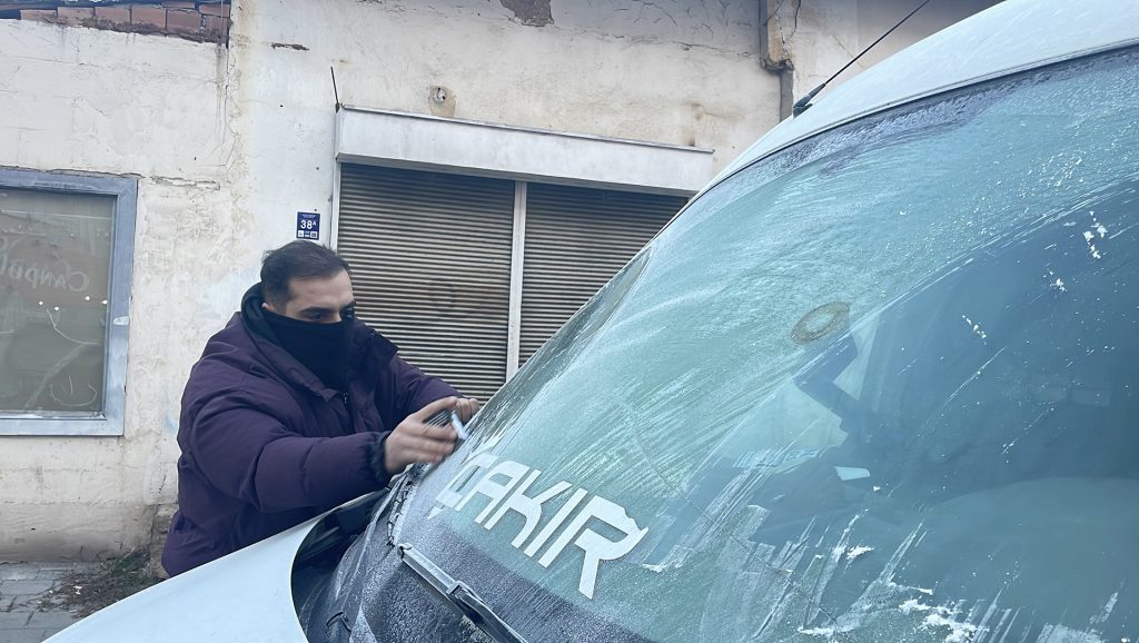 Sivas’ta Kış Kapıya Dayandı: Termometreler Eksi 5’i Gördü! AW601472 01 | Gündem Sivas™ Haber