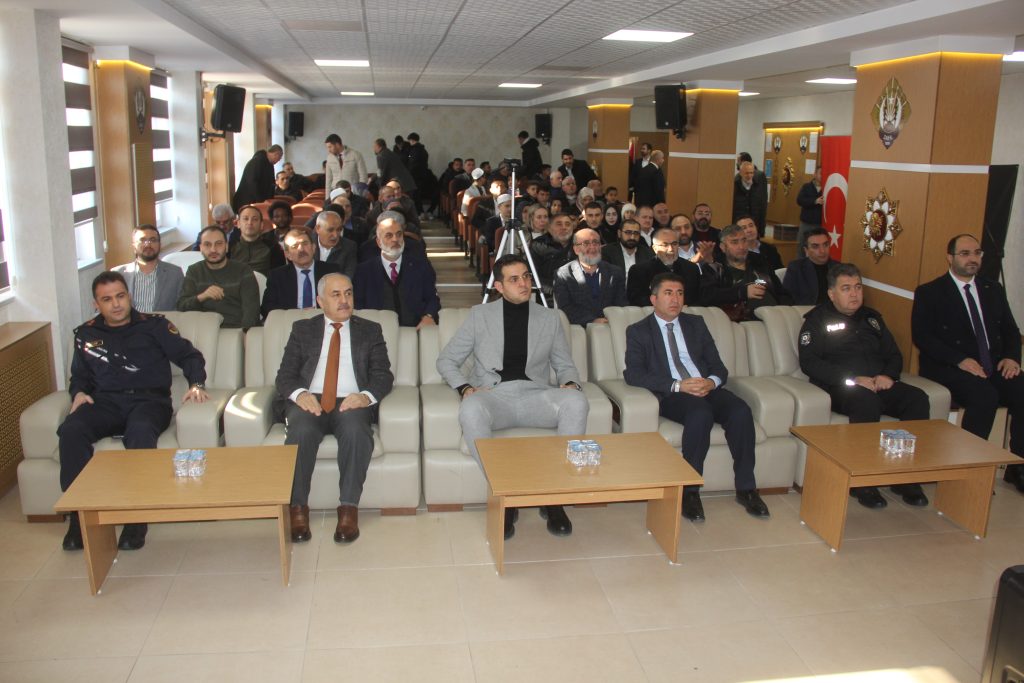 Sivas'ta Ezan ve Hafızlık Heyecanı: İl Finalleri Tamamlandı! AW601653 01 | Gündem Sivas™ Haber