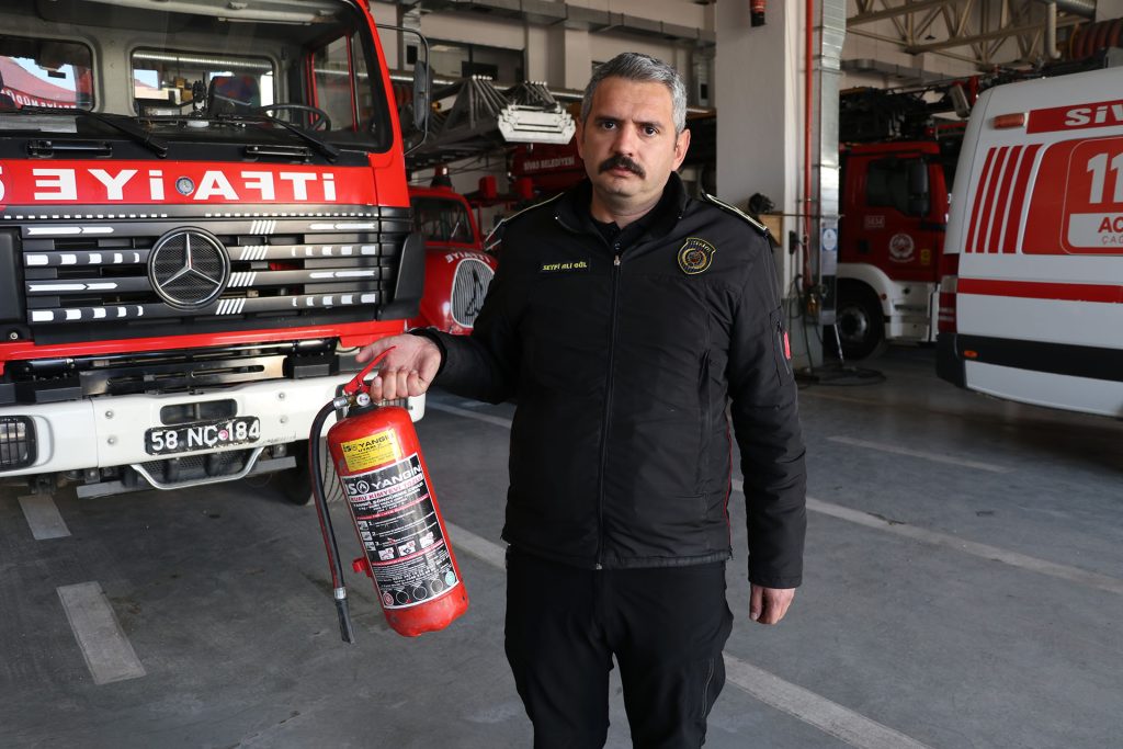 Sivas’ta Araç Sahiplerine İtfaiyeden Kritik Uyarı! AW602250 04 | Gündem Sivas™ Haber