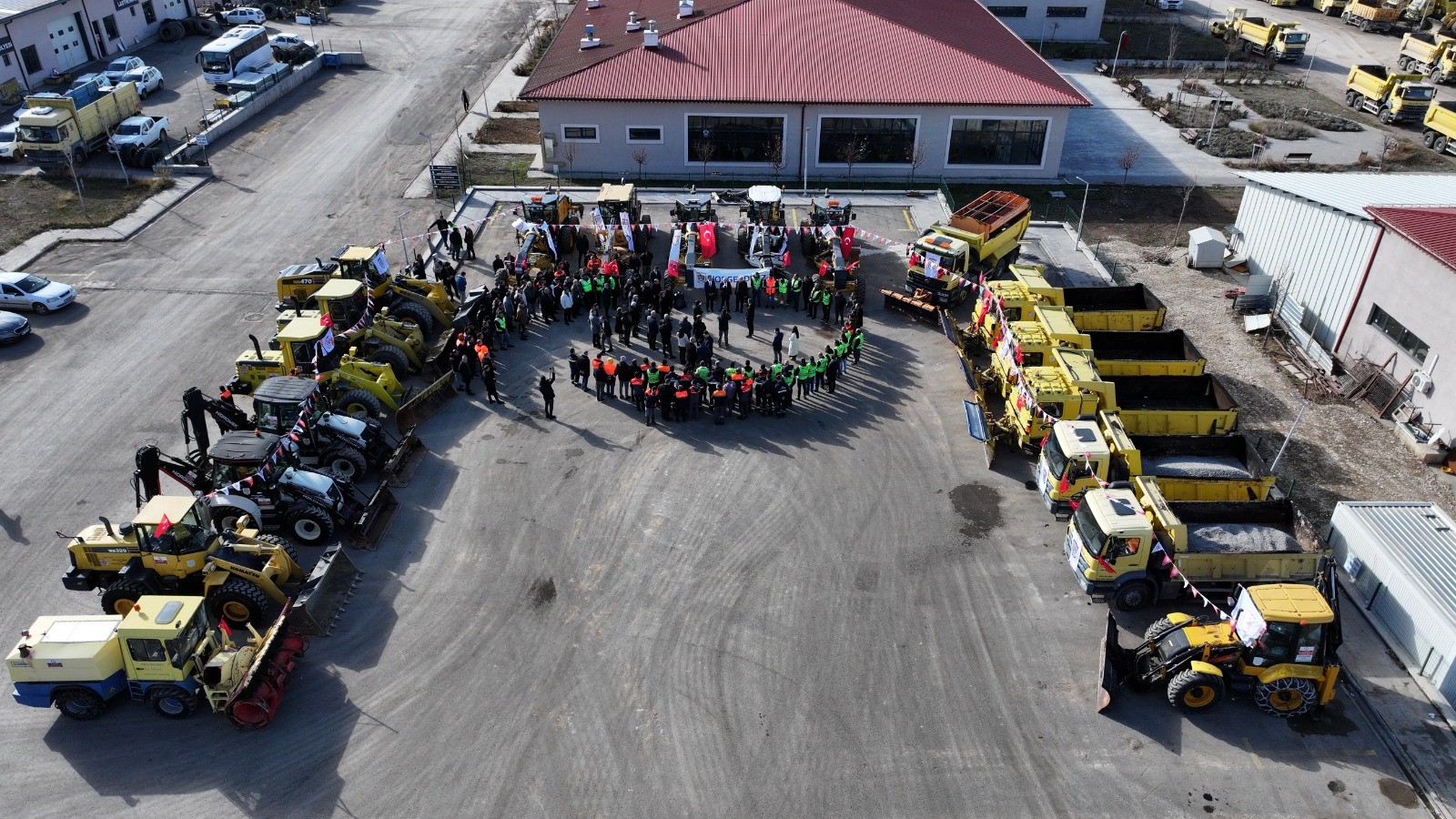 Sivas’ta Kar Mesaisi Başlıyor: Acil Durumlar İçin Özel Ekipler Kuruldu