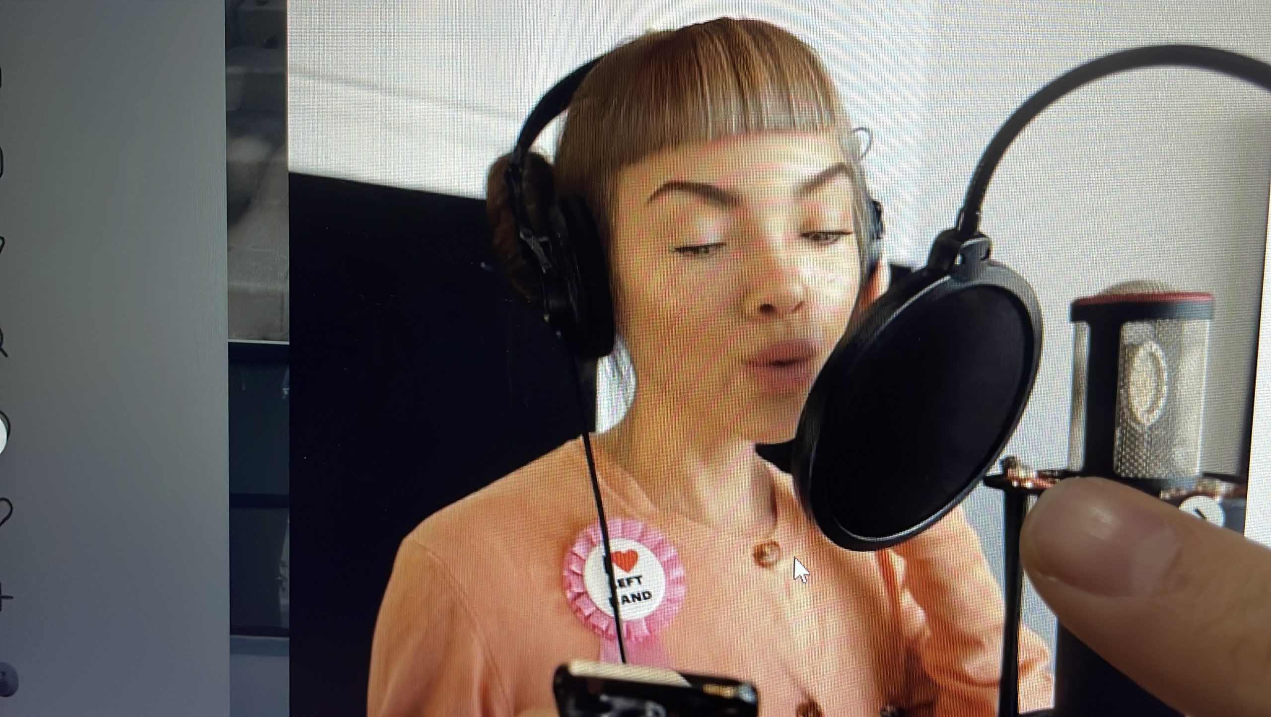 Dijital Dünyanın Yeni Marka Yüzleri: Yapay Zekâ Influencerlar ve Geleceğin Pazarlaması