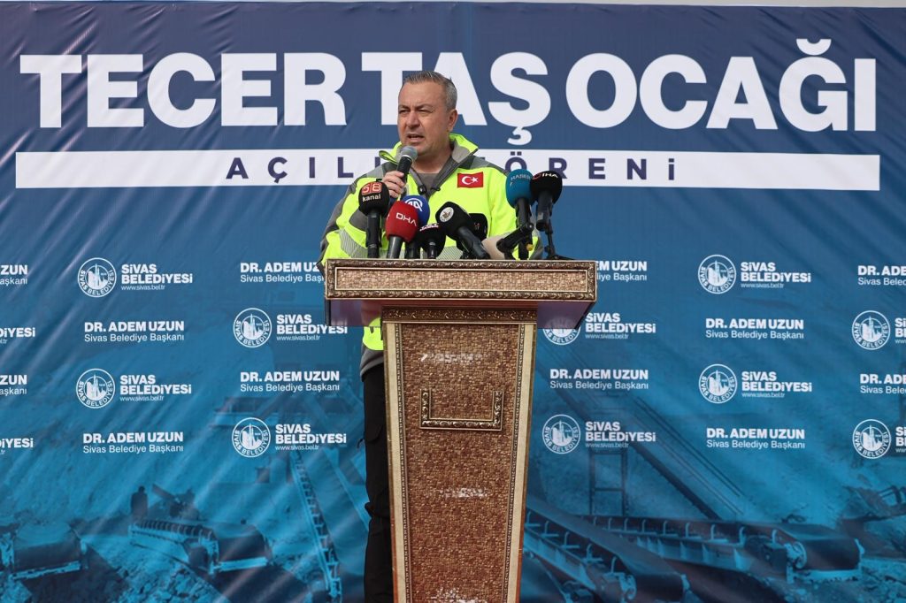 Sivas’ın En Büyük Taş Kırma Tesisi Açıldı: 10 Ayda Kendini Amorti Edecek! AW606371 06 | Gündem Sivas™ Haber