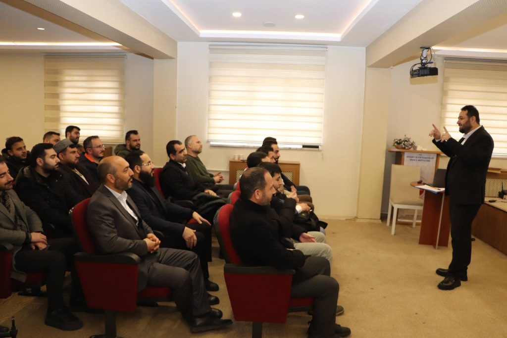 Sivas İl Müftülüğü’nden Personele "Baba Okulu" Semineri AW606405 03 | Gündem Sivas™ Haber