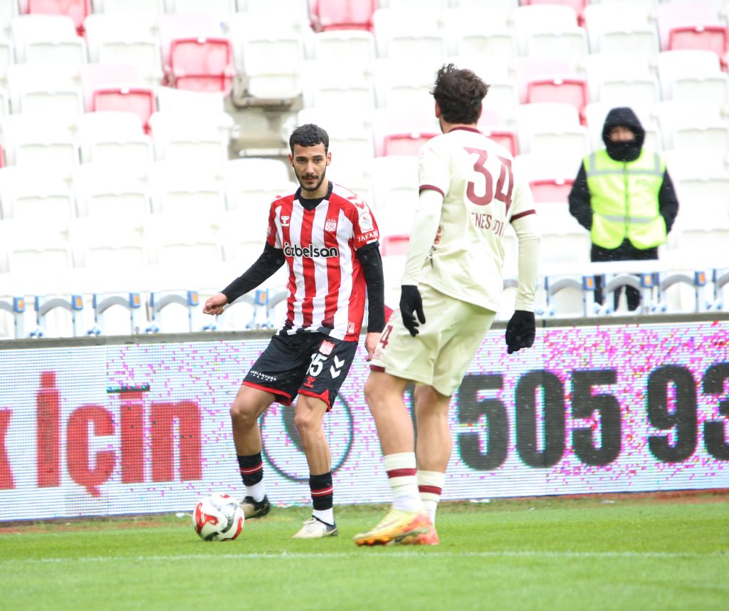 Sivasspor Bandırmaspor'u 2 Golle Geçti! AW607649 07 | Gündem Sivas™ Haber