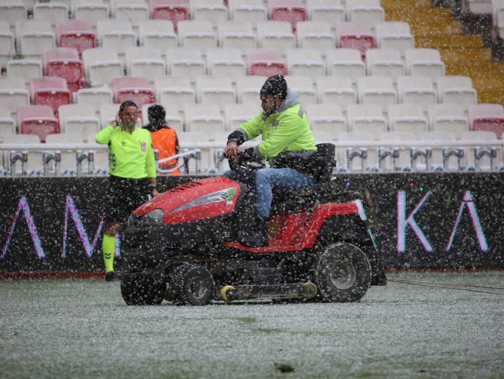 Sivasspor Bandırmaspor'u 2 Golle Geçti! AW607649 15 | Gündem Sivas™ Haber
