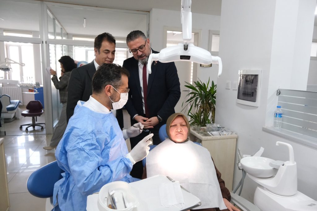Sivas'ta Şehit ve Gazi Ailelerine Özel Diş Tedavisi Müjdesi Dis Hekimligi Fakultesi 7 | Gündem Sivas™ Haber