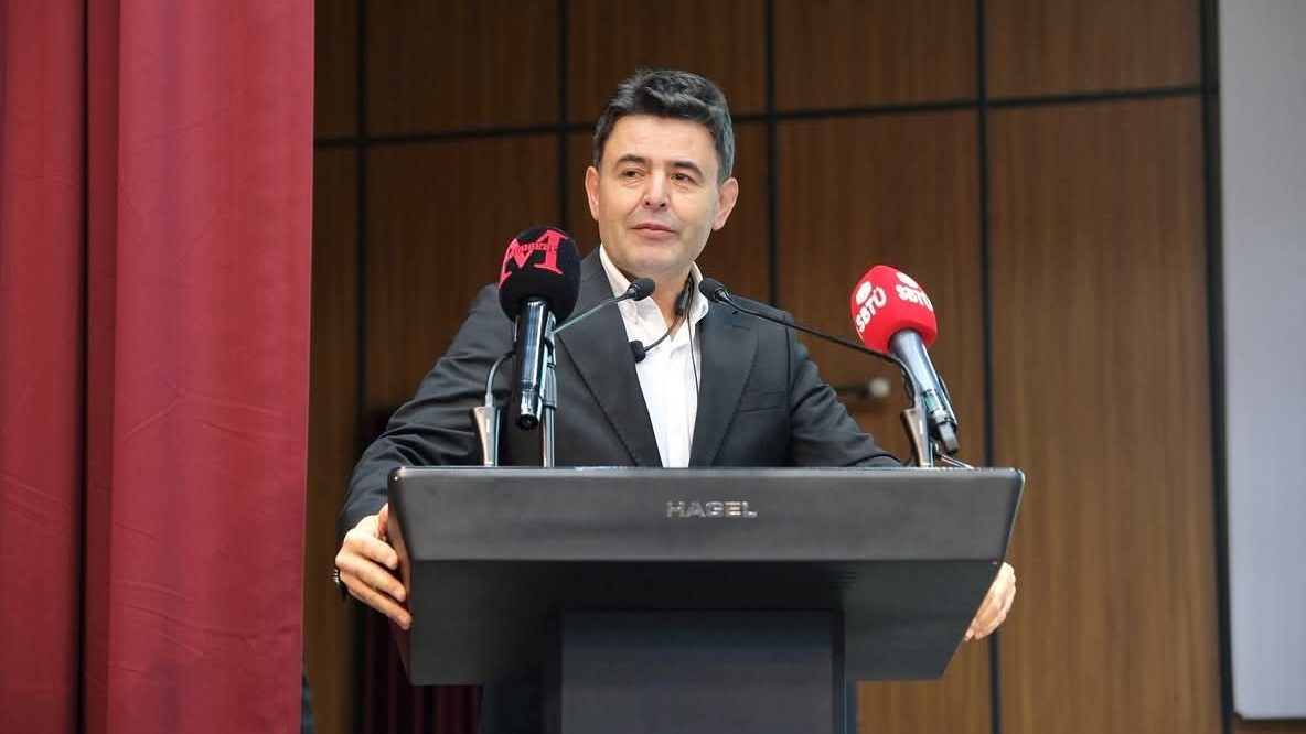 Osman Boyraz Gençlerin Gönlünde Taht Kuruyor: "Gelecek Türkiye’de İnşa Edilecek" Osman Boyraz 3 edited | Gündem Sivas™ Haber