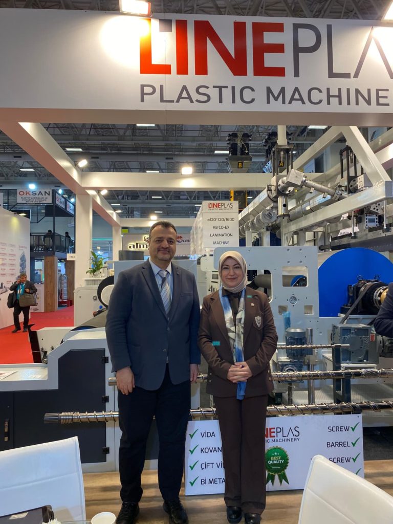 AK Parti Milletvekili Rukiye Toy, TÜYAP Fuarı'nda Sivaslı Firmalara Ziyaret Rukiye Toy 1 | Gündem Sivas™ Haber