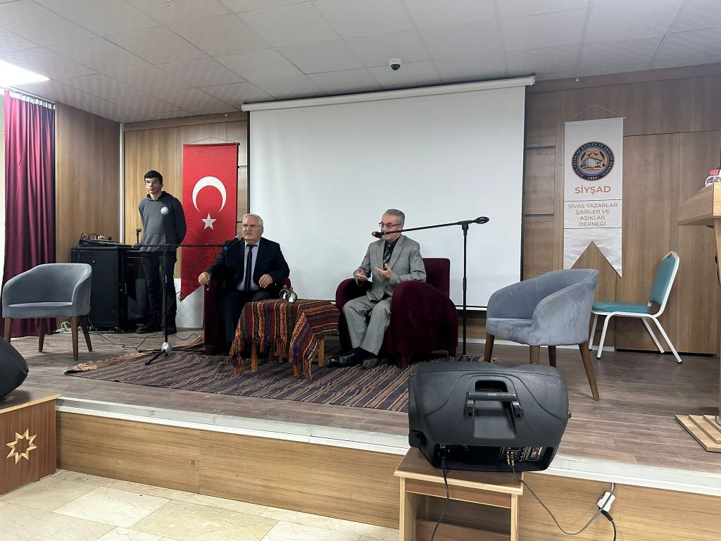 Sivas'ın "Yaşayan Miras"ı: Şiir ve Âşık Atışması Programı SIYSAD 8 | Gündem Sivas™ Haber
