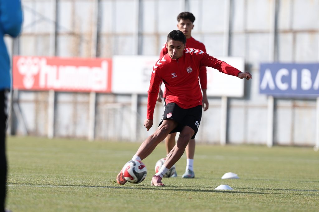 Altıparmak: "İstanbulspor Maçını Kazanmak Zorundayız" SVSL4653 1024x683 1 | Gündem Sivas™ Haber