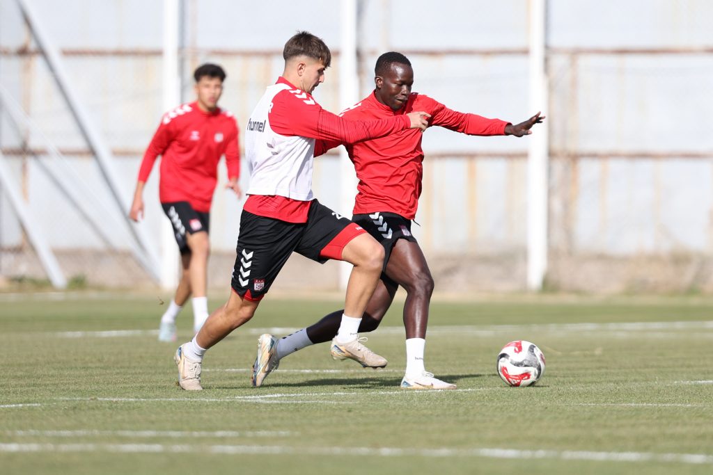 Altıparmak: "İstanbulspor Maçını Kazanmak Zorundayız" SVSL4657 1024x683 1 | Gündem Sivas™ Haber