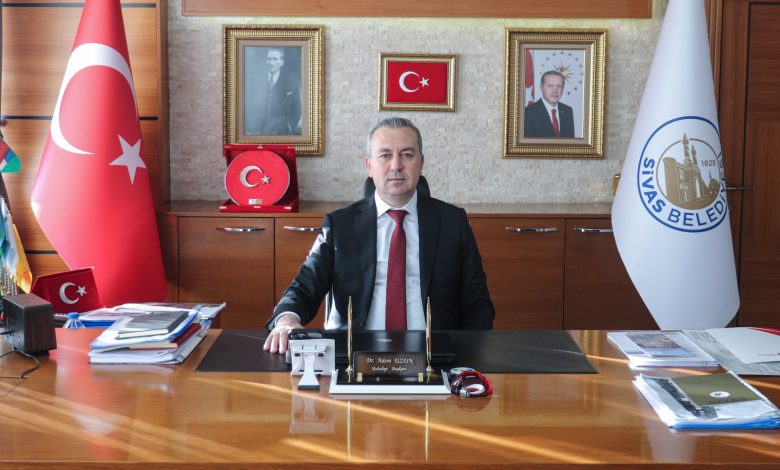 Başkan Adem Uzun’dan Yeni Yıl Değerlendirmesi: 2025’te Üretken Yatırımlar, 2026’da Daha Modern Bir Sivas Sivas Belediye Baskani Dr Adem Uzun | Gündem Sivas™ Haber