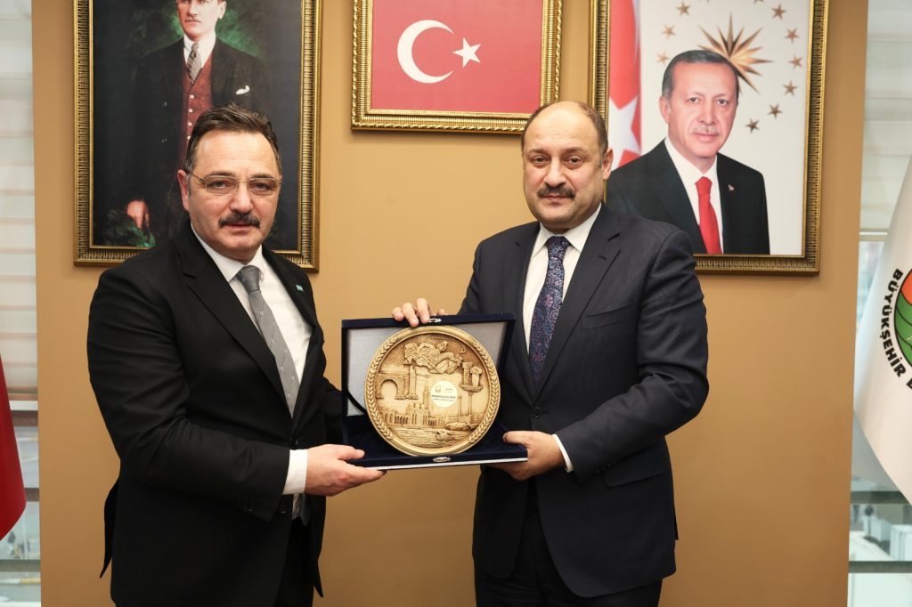 TİMBİR Heyetinden Şanlıurfa Çıkarması: Dijital Medya, Yeni Nesil Gazetecilik ve Kültürel Miras Masaya Yatırıldı 2 | Gündem Sivas™ Haber