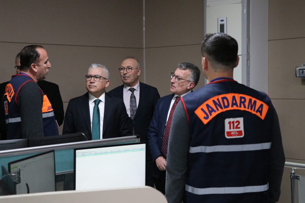 Abdullah Güler’den 2026 Mesajı: “Barışın ve Huzurun Yılı Olsun, İsrail Zulme Son Vermeli” AW611055 05 | Gündem Sivas™ Haber