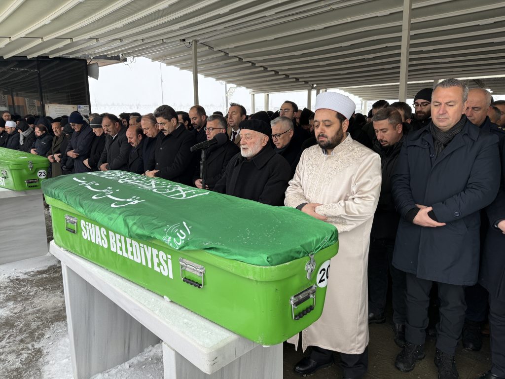 BBP Sivas İl Başkanı Ahmet Polat Son Yolculuğuna Uğurlandı: Sivas’ta Duygusal Veda AW611508 03 | Gündem Sivas™ Haber