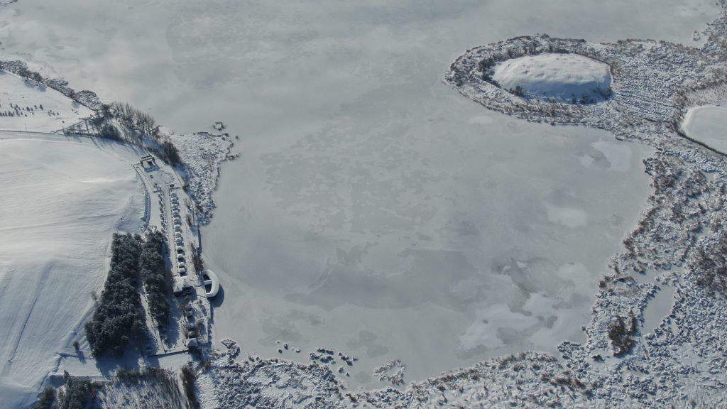 Eksi 21 Derecede Donan Doğa Harikası: Hafik Gölü Buzla Kaplandı, Ortaya Kartpostallık Manzaralar Çıktı AW612452 05 1 | Gündem Sivas™ Haber