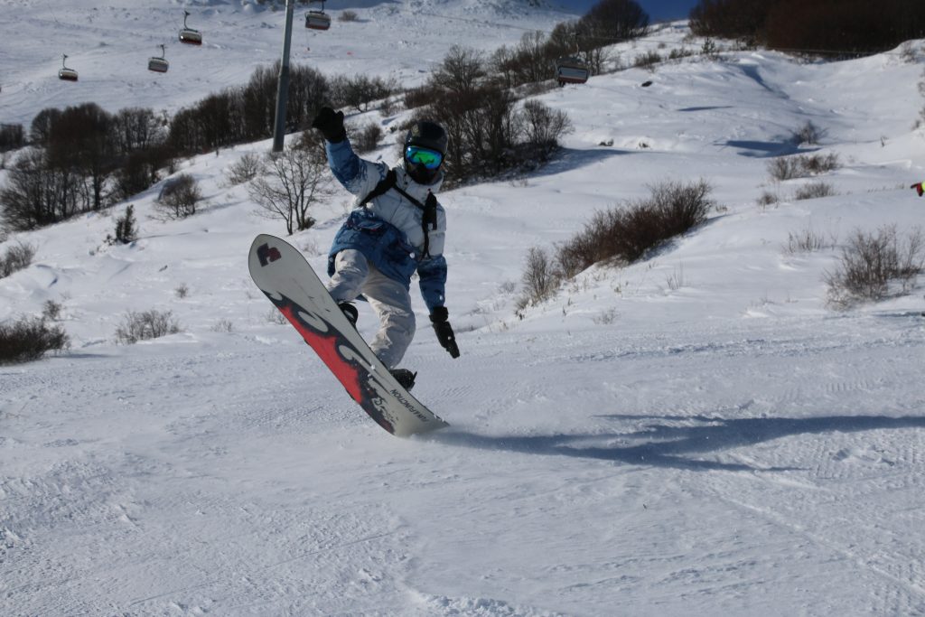 Yıldız Dağı’nda Beklenen An Geldi: Kayak Sezonu Açıldı, Pistler Dolup Taştı AW612955 04 | Gündem Sivas™ Haber