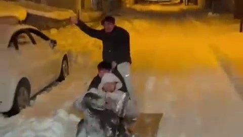 Sivas’ta Eksi 25 Derecede Hayat Dondu, Ortaya Renkli ve Gülümseten Manzaralar Çıktı AW613052 05 edited | Gündem Sivas™ Haber