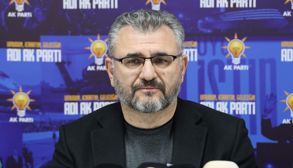 AK Parti Sivas’ta Üye Rekoru Kırdı: 7 Ayda 6 Bin 183 Yeni Katılımla Sayı 113 Bini Aştı AK Parti Sivas’ta Üye Rekoru Kırdı: 7 Ayda 6 Bin 183 Yeni Katılımla Sayı 113 Bini Aştı