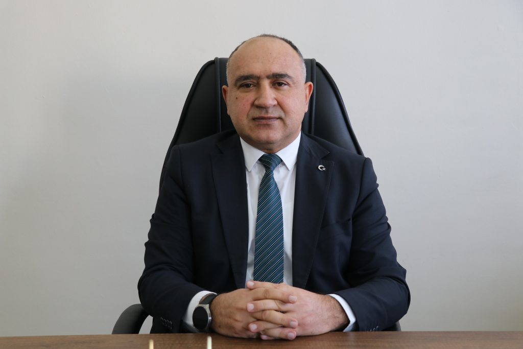 Sivas’ta Afrikalı Öğrencilerin Karla İlk Buluşması: Soğuğa Rağmen Unutulmaz Anlar AW614284 09 | Gündem Sivas™ Haber