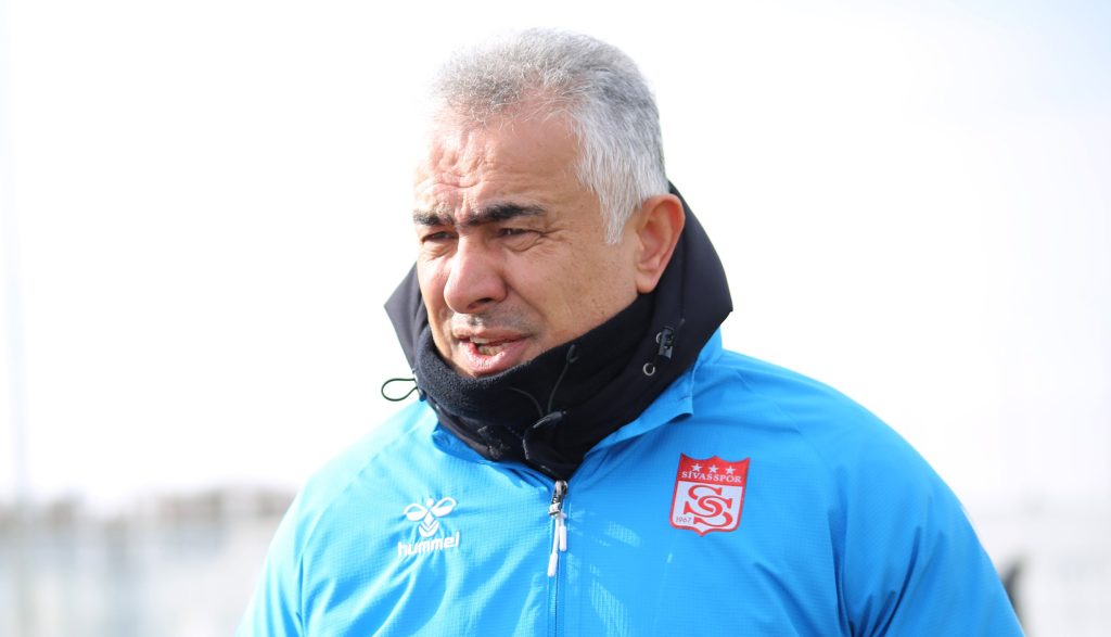 Sivasspor’da Hedef Netleşti: Altıparmak’tan Rey Manaj Mesajı, Erzurumspor Maçı Öncesi Kazanma Vurgusu Sivasspor’da Hedef Netleşti: Altıparmak’tan Rey Manaj Mesajı, Erzurumspor Maçı Öncesi Kazanma Vurgusu