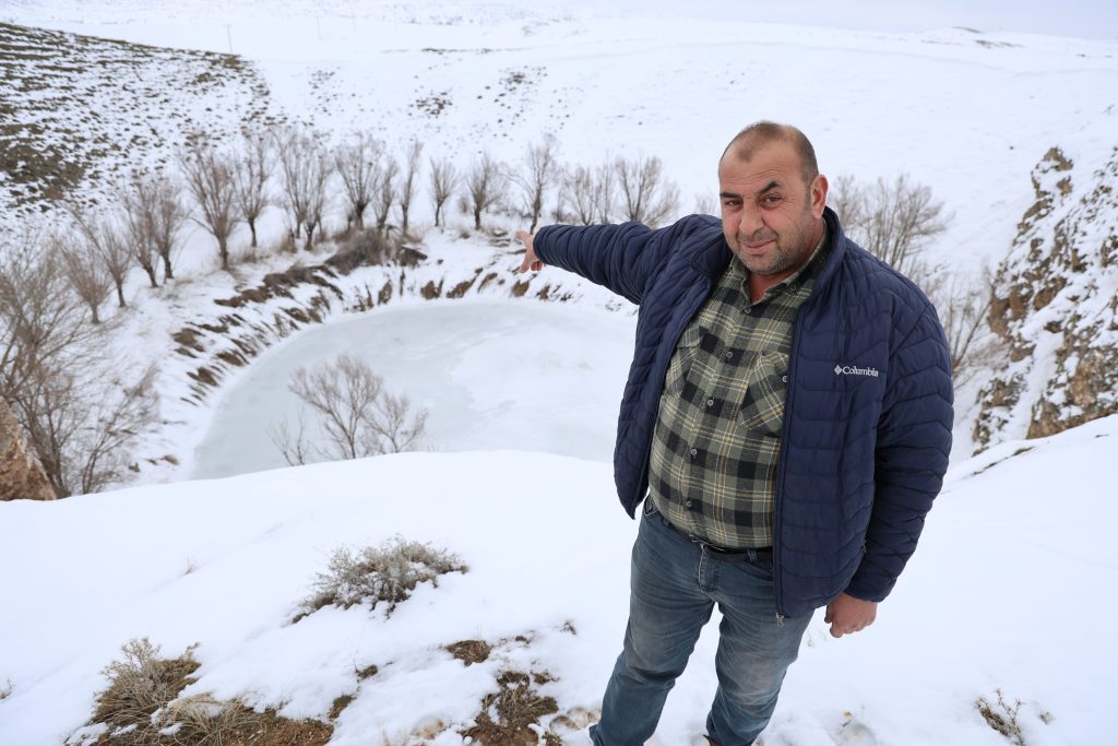 Sivas’ın “Doğadaki İki Gözü” Dondu: Ağgöl ve Karagöl’de Kartpostallık Kış Manzarası AW616482 08 | Gündem Sivas™ Haber