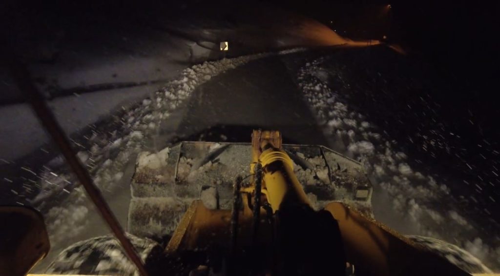 Sivas’ta Karla Kapanan Köyde Zamanla Yarış: Kalp Hastası Kadın İçin Seferberlik AW619113 01 | Gündem Sivas™ Haber