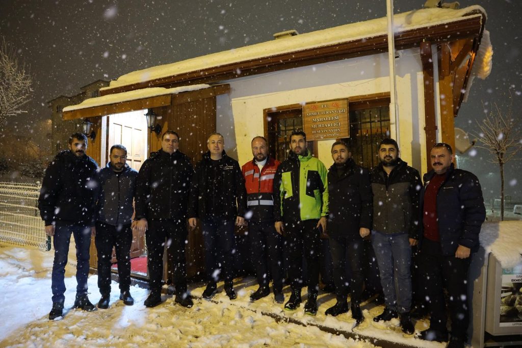 Sivas’ta Kar Seferberliği: 65 Mahallede Anında Müdahale, 778 Personel Sahada AW619278 01 2 | Gündem Sivas™ Haber