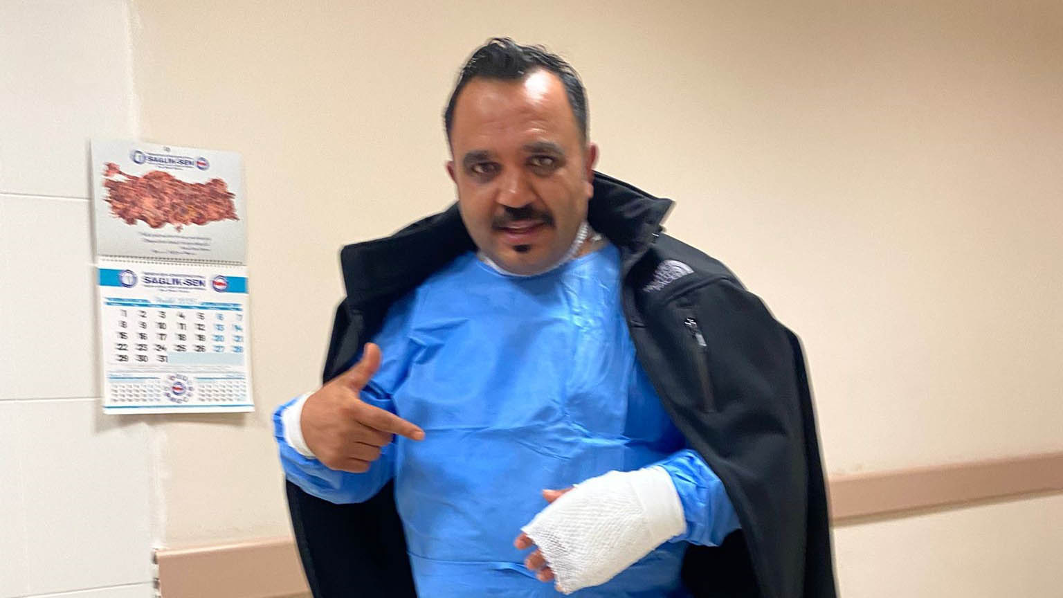 Sivas’ta Soğuk Hava Deneyi Kabusa Döndü: Fenomen Tostçu Raşit Yıldırım Sıcak Su Şovunda Yandı