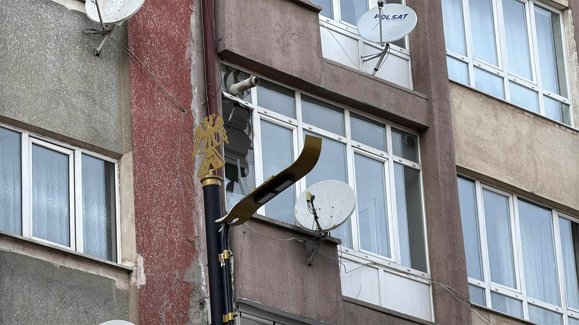 Sivas’ta Apartmanda Korku Dolu Anlar: Kombi Patladı, Ekipler Seferber Oldu