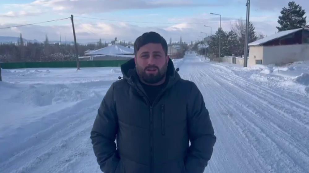 Sivas Ulaş’ta İnsanlık Dersi: Donmak Üzere Olan Yavru Kedi Son Anda Hayata Tutundu AW624940 04 | Gündem Sivas™ Haber