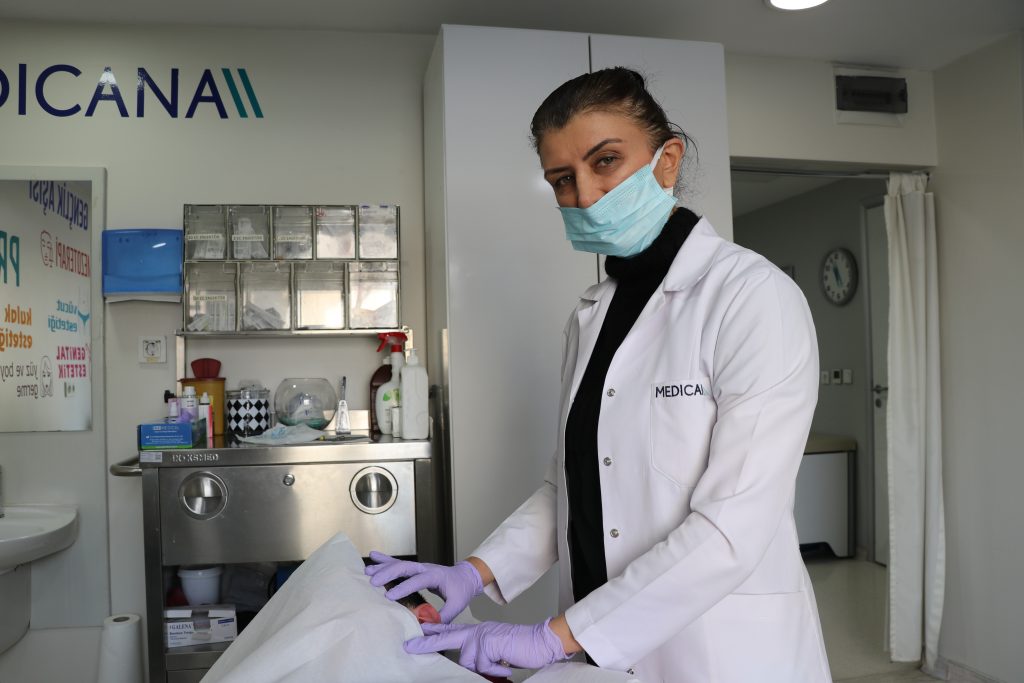 Soğuk Havalar Kapıda: Uzman Uyardı, Donma Vakalarında Gecikme Uzuv Kaybına Götürebilir AW625580 04 | Gündem Sivas™ Haber